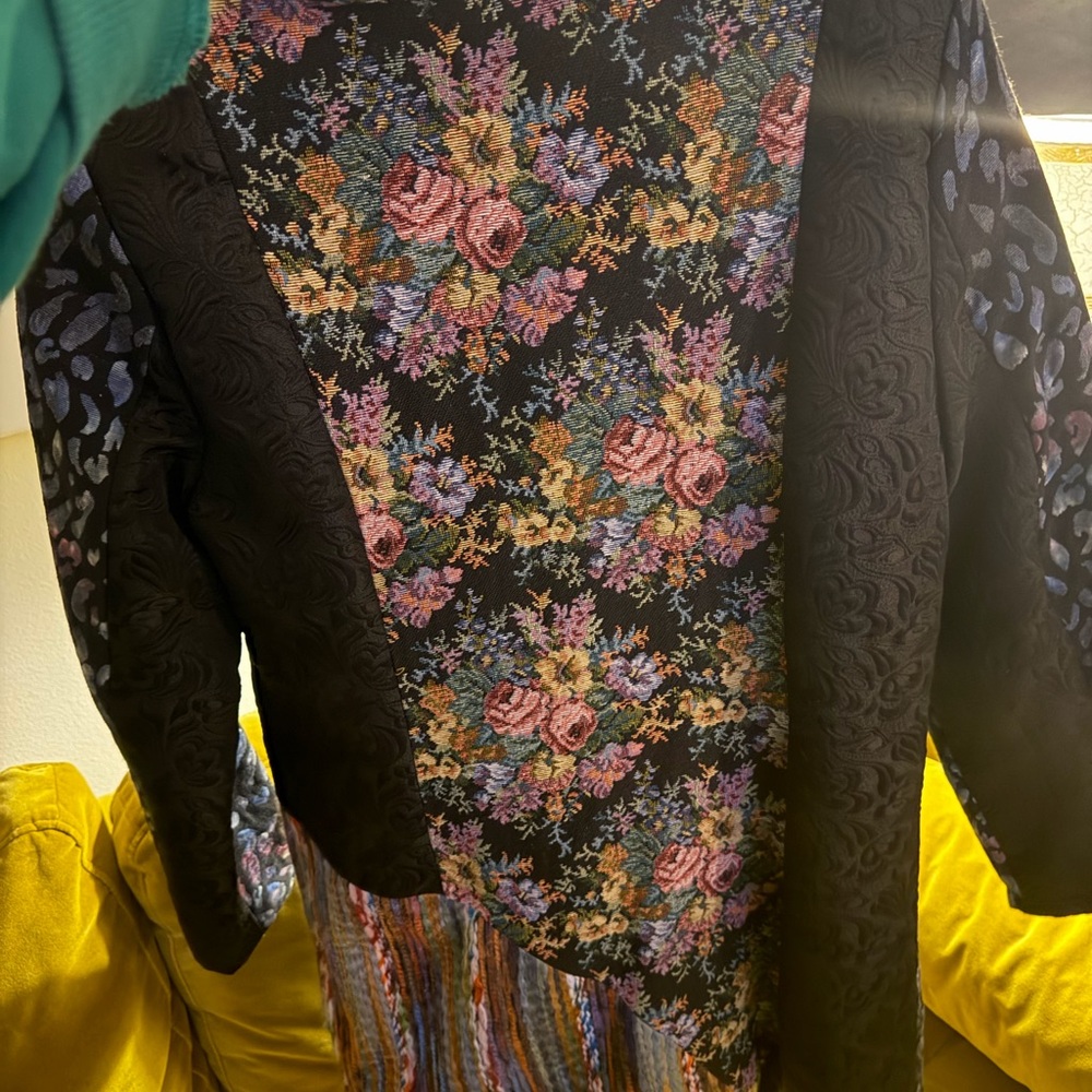 Multicolor Patterned Coat - Picture 5 of 5